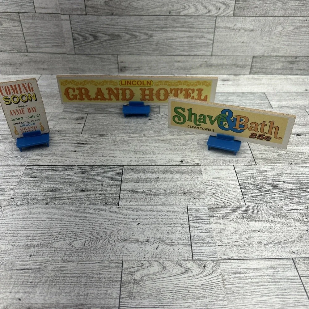 Set Of 3‎ Vintage Double Sided Lincoln Logs Signs & Holders